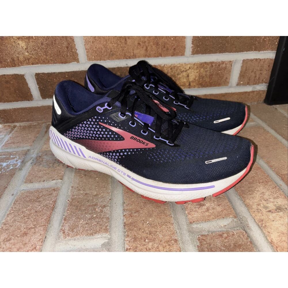Women's Brooks Adrenaline GTS 22, Black/Purple/Coral Size 11 B/medium Worn Once
